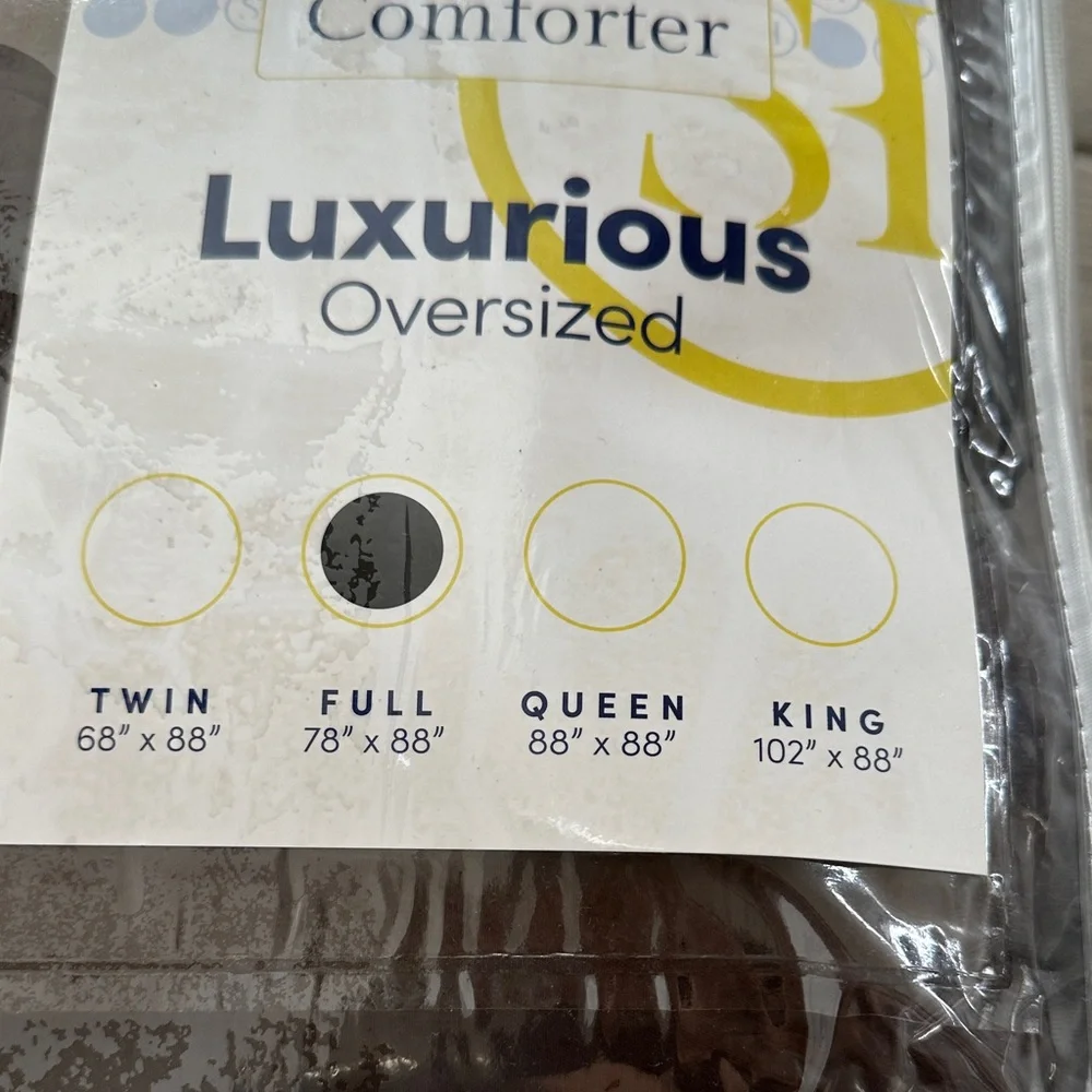 All Season Solid Reversible Down Alternative Comforter - Full
